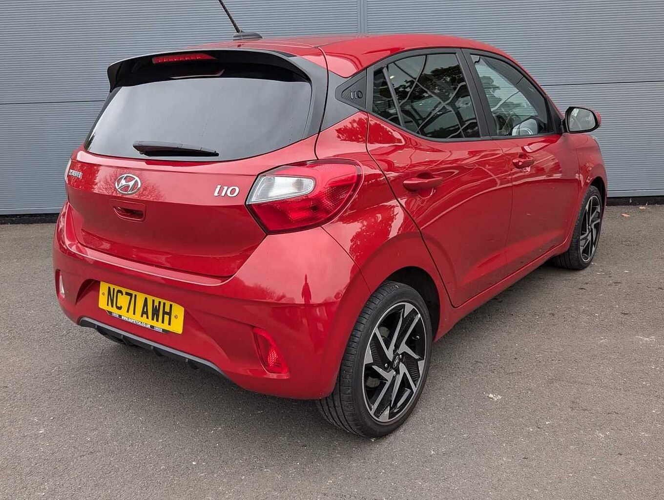 Hyundai i10 Hatchback 5 Doors Manual Petrol Red Hyundai Motor UK Limited