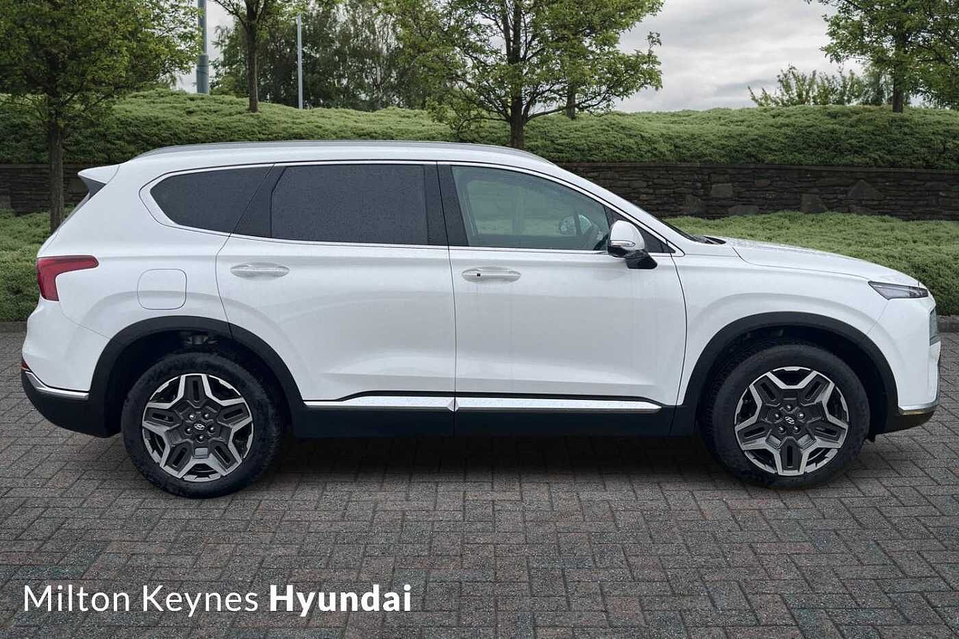 Hyundai Santa Fe Estate Automatic Hybrid White Cream Hyundai Motor UK